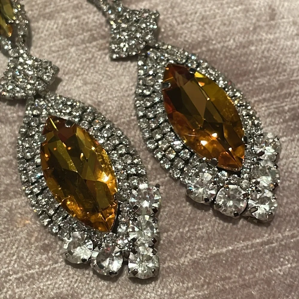 Yellow & White Austrian Crystal Earrings 3” long NWOTS - Picture 5 of 7